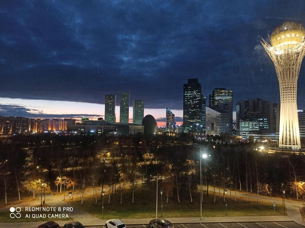 Апартаменты В Центре Левого Берега Astana Ngoại thất bức ảnh